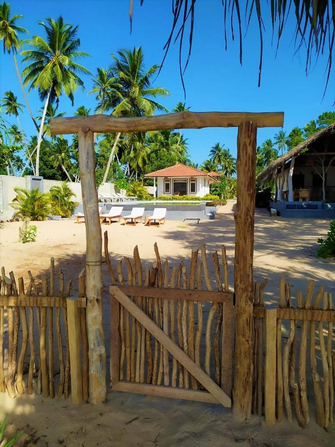 Sleeping Elephant Beach Resort Tangalle Extérieur photo